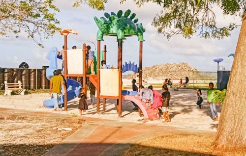 BML ge eheegai Fenfushi Pre School ge park tharaggee kohfi