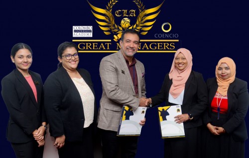 Colombo Leadership Academy in baahvaa Great Managers Award furathama faharah Raahjjeygai