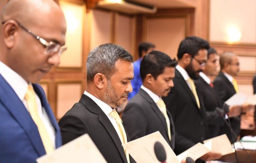Members of 19th session of Parliament sworn in