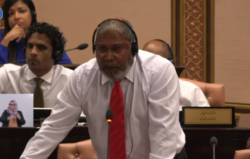 Qasim, Eva ah: Kamanaa ah massala kuriakah nugendheveyne, riyaasathun faibaa vadaigannavaa!