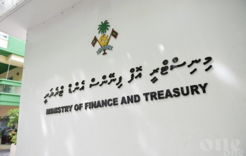 Weekly revenue report: Expenditures were MVR 4000 million more than earnings