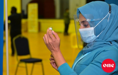 Covid Vaccine: Aanmu haalathah oiy ummeedhu: Fikuru boduvumeh oiy nama doctor ge lafaa hoaddhavaa!