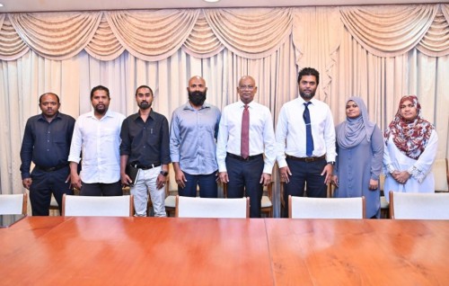 Hiyaa jamiyyaa aa bahdhalukuravvai, Raees dhevvee flat thakuge kuli kuda kuravvaane kamuge yageenkan!