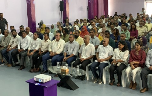 Riyaasee inthihaabah mi nikunnanee mihaathanah membership enme gina coalition aaeku: Raees
