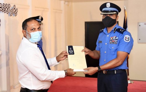 ACP akah hunnevi Ali Rasheed DCP ge magaamah ayyan koffi