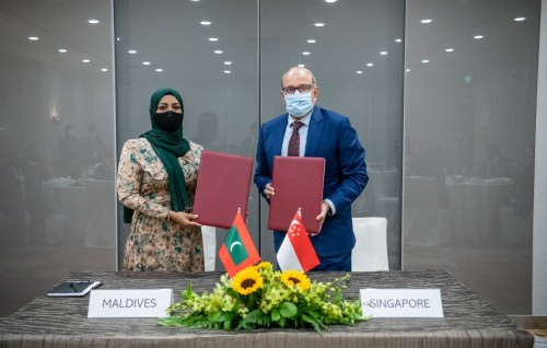 Raajje aai Singapore aai dhemedhu dhathurufathuraa gulhey dhe ebbasvumeh