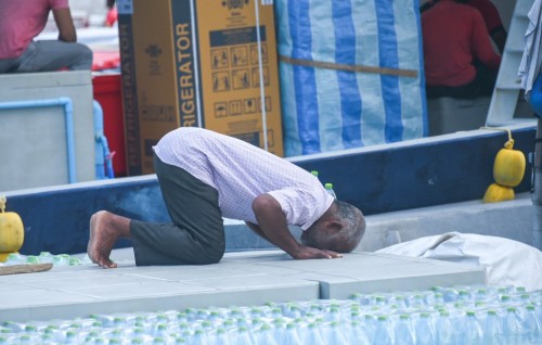 Fishermen can go fishing during lock down, cannot disembark while selling fish