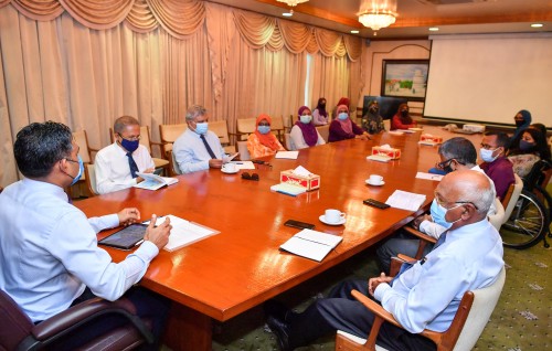 Nursing course aaeku midwifery ves laazimu kuran mashvaraa koffi