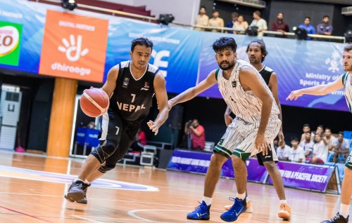 Aharuthakakahfahu binalaguvaamee match eh kulhunu Pakistan kairin Nepal molhuvejje