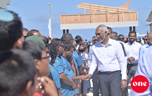 Guraidhoo ge kudhibodu enmen nukume Raees ah hoonu maruhabaa eh!
