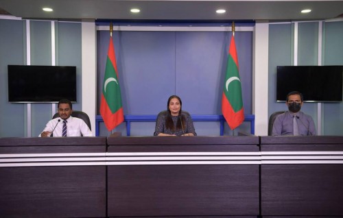 Dhiraasee aharuge kiyevun  konme abarehgge ves August mahu fashaa gothah hama jahssaifi