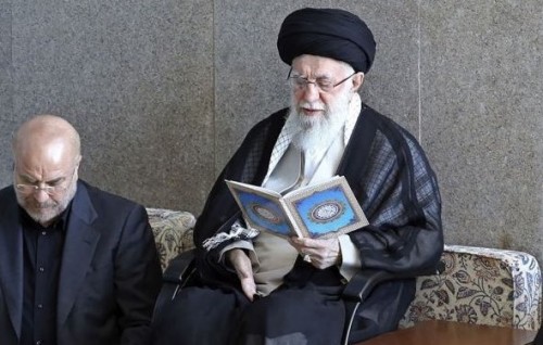 Iran in beynun vejje nama anehkkaaves Israail ah hamalaa dheynan: Khamenei