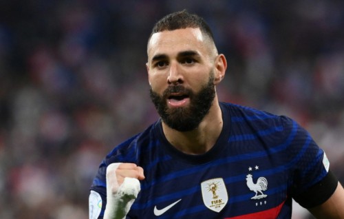 35 vana ufan dhuvahu Benzema gaumee team in retire koffi