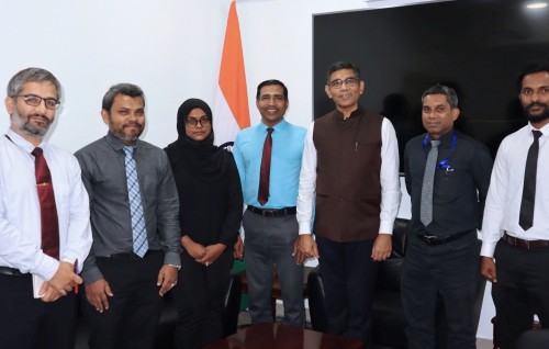 Dhivehi noosverin India ah fonuvaigen thamreenu kurumah mashvaraa koffi