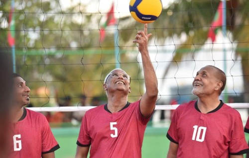 Anehkkaa ves volley court gai Raees ge hunaru, volley ah haassa loaiybeh!