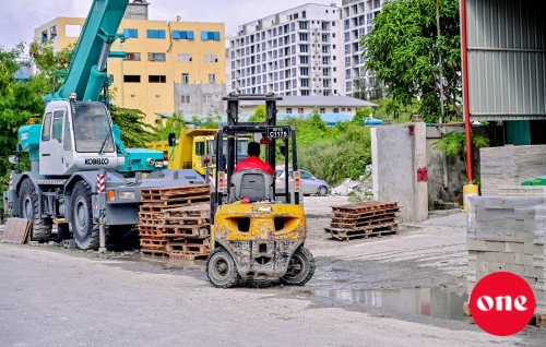 Heavy vehicle park kuran Hulhumale' in jaaga kuhyah dhookuranee