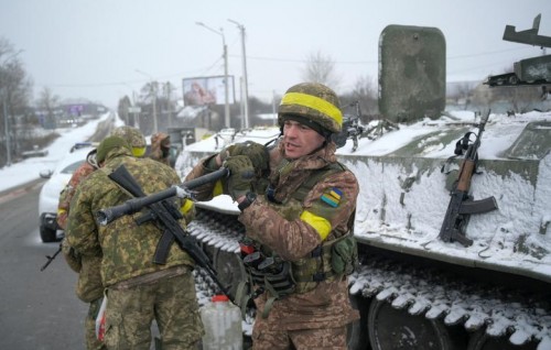 Russian warplanes hit Kyiv with missiles, Ukraine says