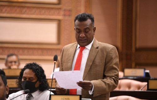 Raees Yameen hahyyarukoh bandhukuran govaalai jaabiru hushahelhuhvvi mahssala ah vote dhevvee enme 4 menbarun
