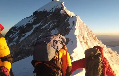 Nepal ge farubadha akah eri Russia ge 5 meehaku maruvefaiovva fenihjje