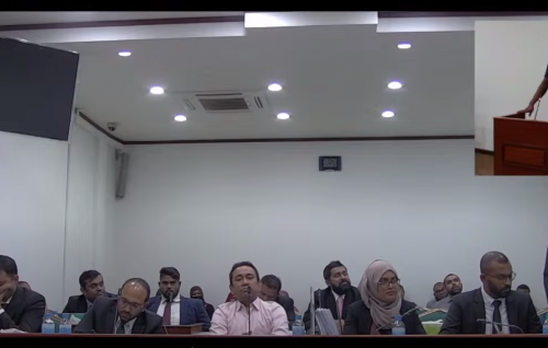 Yoosuf Naeem ah Raees Yaameen dheyn dhevvi faisaa gunee rengandu kameh dhuvalukameh nyenge: Hekiveriya