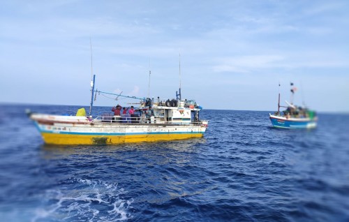 Thoofaan Burevi gai jehigen behi haalugai jehifai oi Lanka ge 2 mass boat akah Raahjje inn ehee vehjje