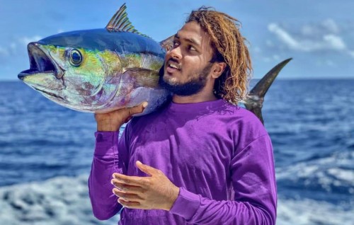 Zuvaan Masveriyaa ah othee dhe choice, mahah dhiun noonee loabiveriyaa, ikhuthiyaaru kuree masverikan