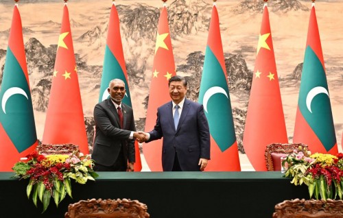 Raajje aai China ge gulhundhaanee ithurah badhahivamun, 2 gaumah faidhaa kuraane heyo badhaluthakeh libeyne: Raees