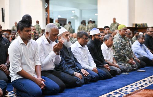 ONE PHOTO: Fathis namaadhun Nasruge dhuvuge ihuthifaaluthah feshun