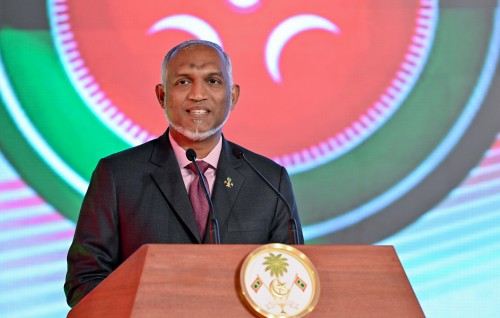 Sifainge hidhumathah beynunvaa hathiyaaraai aalaaiythakuge bodu adhadheh anna aharu therey hoadhaidheynan: Raees