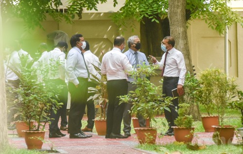 Gadi jehey Majilis Menbarunge musaara kendey goi hadhanee