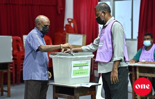 Komadoo dhaairaage by election gai vote lun kuriyah