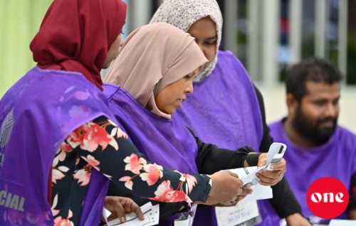 Dr. Muizzu inthihaabu kaamiyaabu kuravvaifi