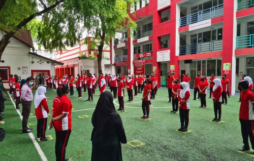 School thah hulhuvi iru aharemen thayyaarutha ?