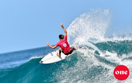 One Photo: Asian surfing championship 2023 ge junior final heat thah