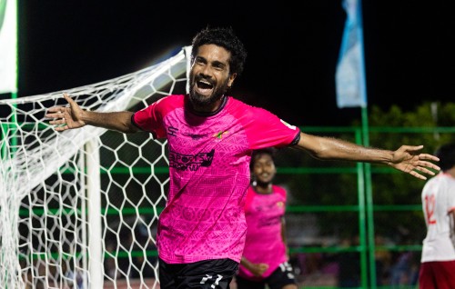 STO MYAT Futsal Fiesta: Shaakaa ge hattrick aaeku Apocalipse semi ah, faseyha molhakaa eku Black Eagles ves semi ah