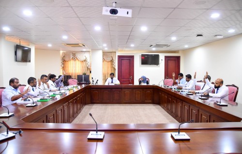 Supreme Court ge fan'diyaarunge adhadhu 5 ah madhukurumuge bill, miadhun miadhah committee inn faaskoffi