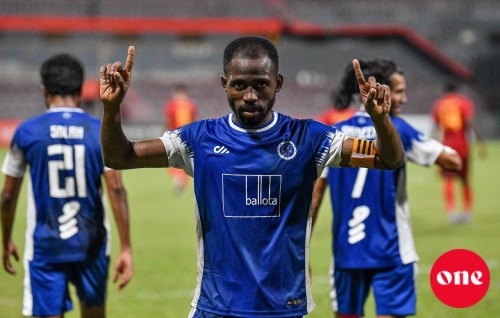 Supporter inge foari aaeku New in Victory balikoffi