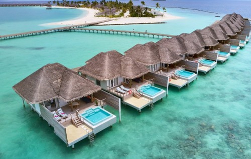 Iruveli Resort inn 2 muvazzafaku Covid ah positive vejje