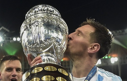 Varugadha Brazil balikoh Argentina ah Champion kan, Messi ge career ge emme bodu ummeedhu haasilu koffi