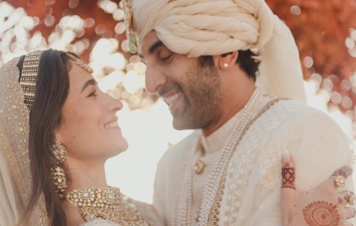 Ranbir aai Alia kaiveni koffi