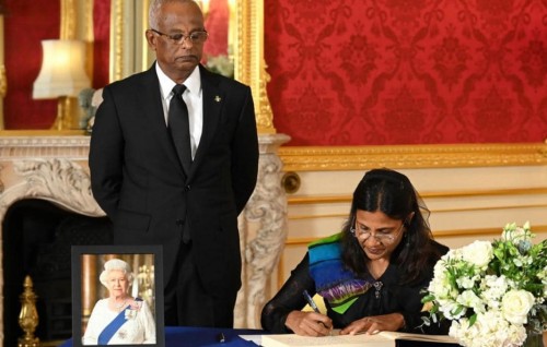 Raanee ge thauziyaa dhafutharugai first lady liyuvvee mamma ge message eh