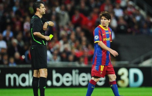 Charity shield match ge refree akah 2011 vana aharu champions league final ge refree Viktor