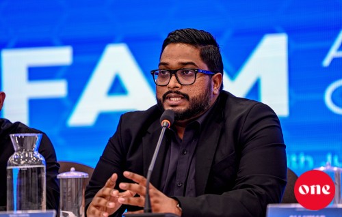 Bassam beyru kurumah soi hoadhan masahkaiyy fashaifin, reethi gothakee isthiufaa dhinun: Tom