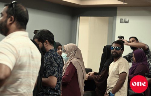2 dhuvas theree 2900 shakuvaa, list ah badhalu anna varuge shakuvaa eh neiy