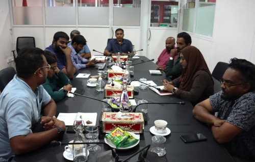 Award dheefaivanee osooluthakaa hilaafah kamah bune, fan'diyaarun kuraa thuhumathu thah dhogukoh MMC ge rahdheh