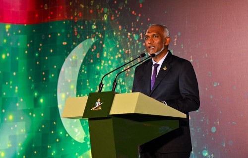 Miadhah fahu gaboolukuranvee miee varah bodu gaumehkann, isskuranvee dhivehi fikurukann: Raees