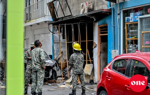 Roavi garage hinganee huddhaves nethi!