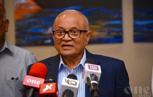 Pres. Maumoon returns after Malaysia visit