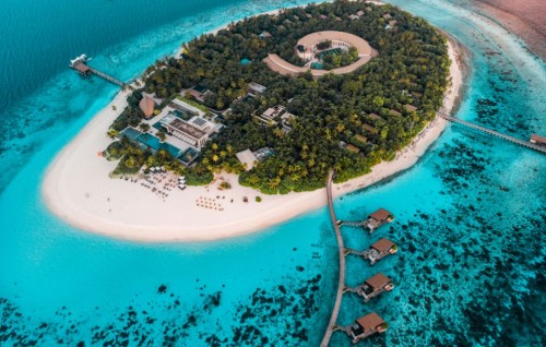 Park Hyatt Hadahaa Resort ge 2 bidheysee aku covid ah positive vejje