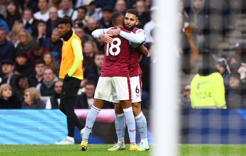 Tottenham Villa aiyydhashu vejje, Forest kairin Chelsea evvaru